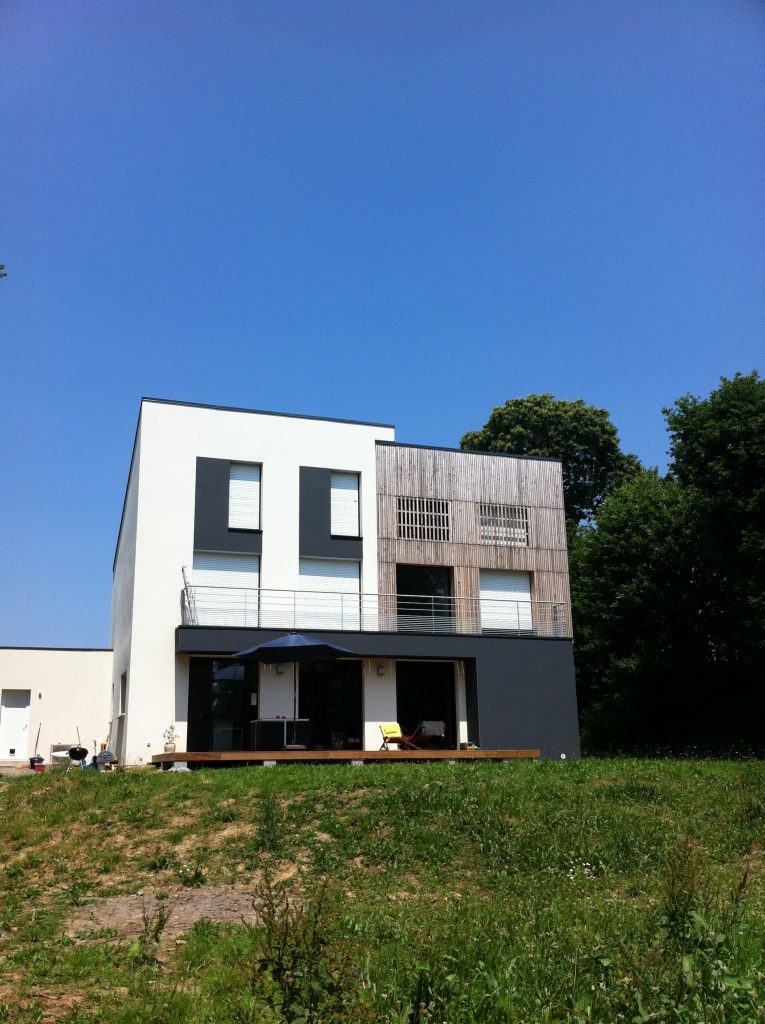 APRIME_HAB_MAISON_MODERNE FACE AU PRE_02