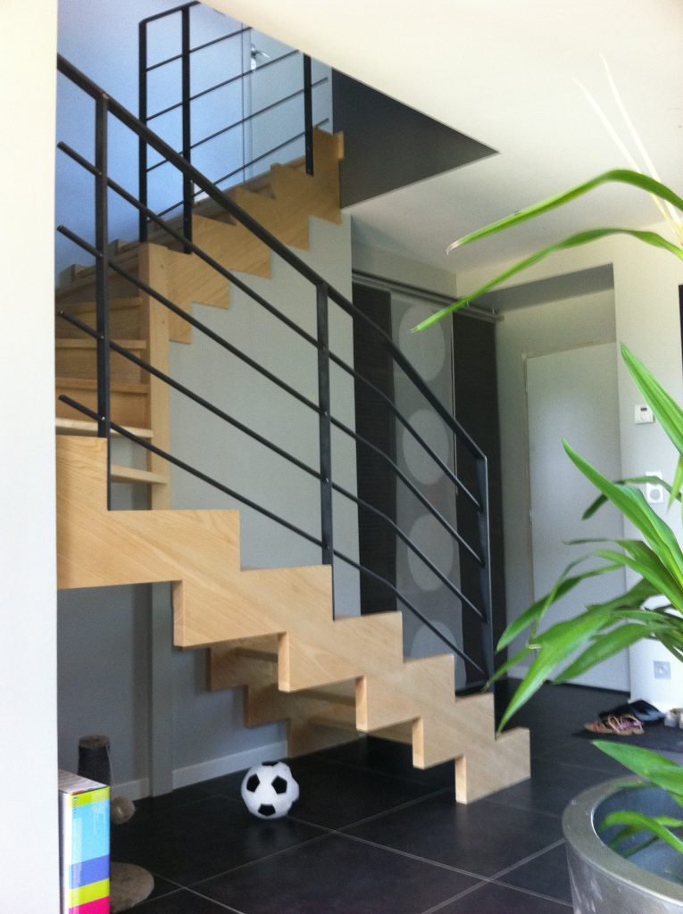 APRIME_HAB_MAISON_MODERNE_ESCALIER_FACE AU PRE_07